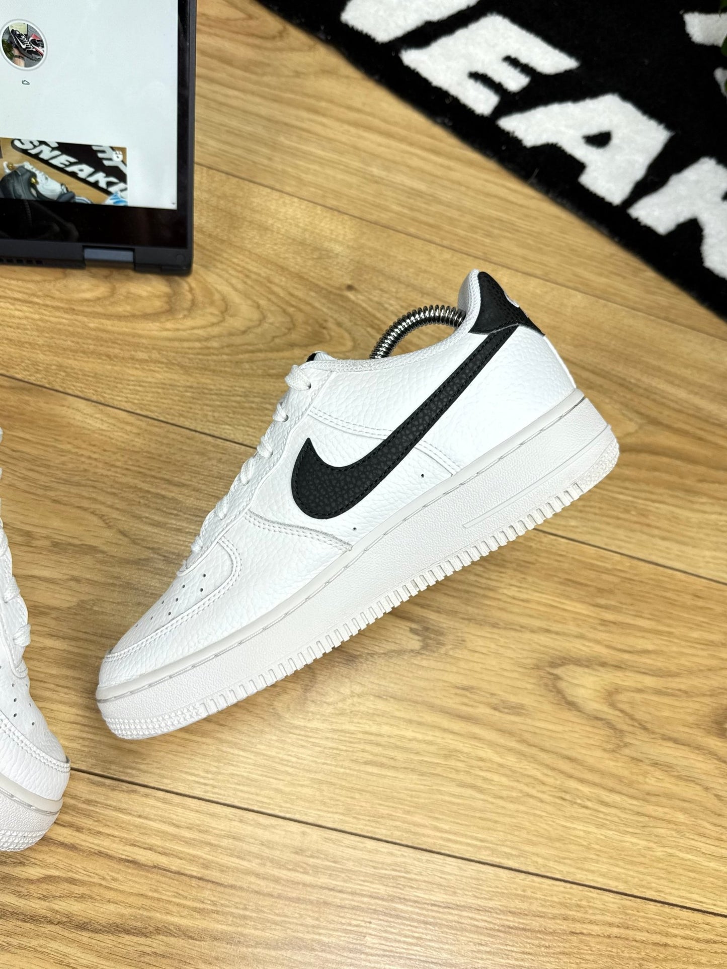Nike Air Force 1 Low (38.5)