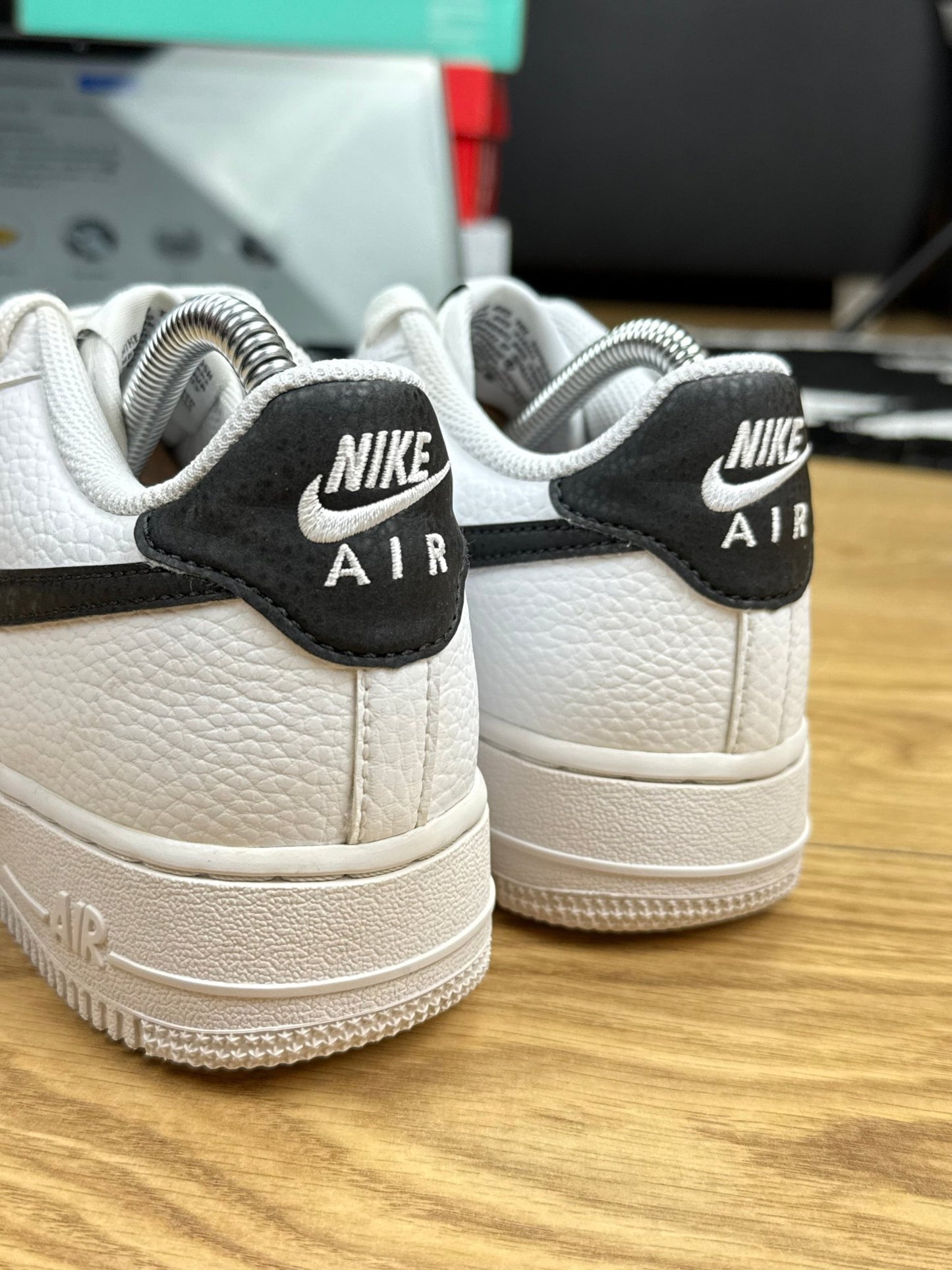 Nike Air Force 1 Low (38.5)