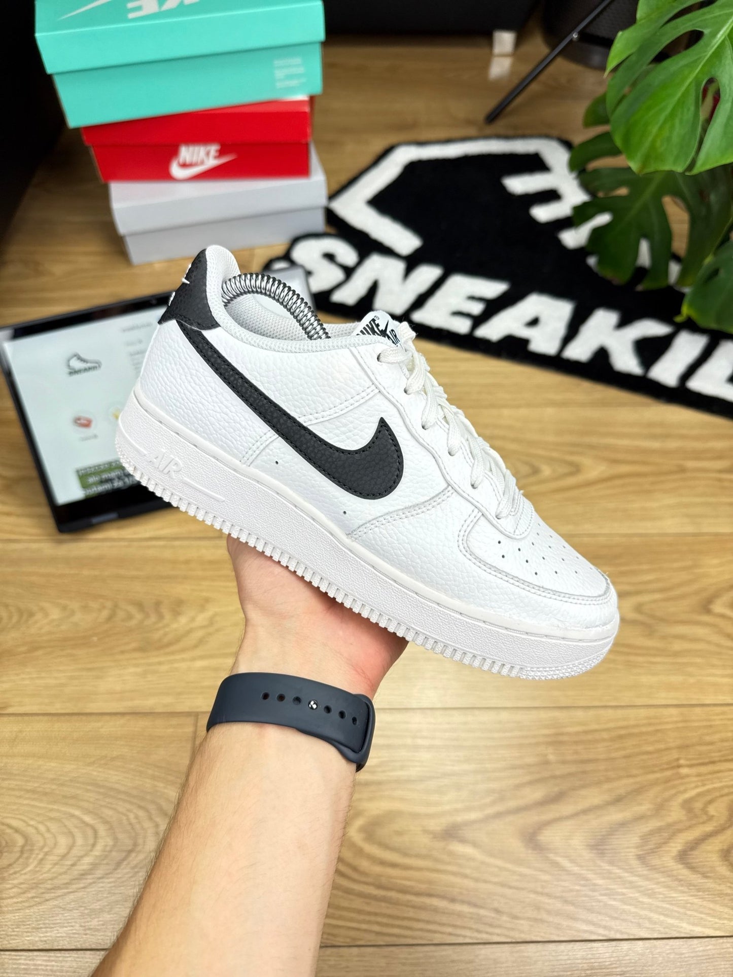 Nike Air Force 1 Low (38.5)