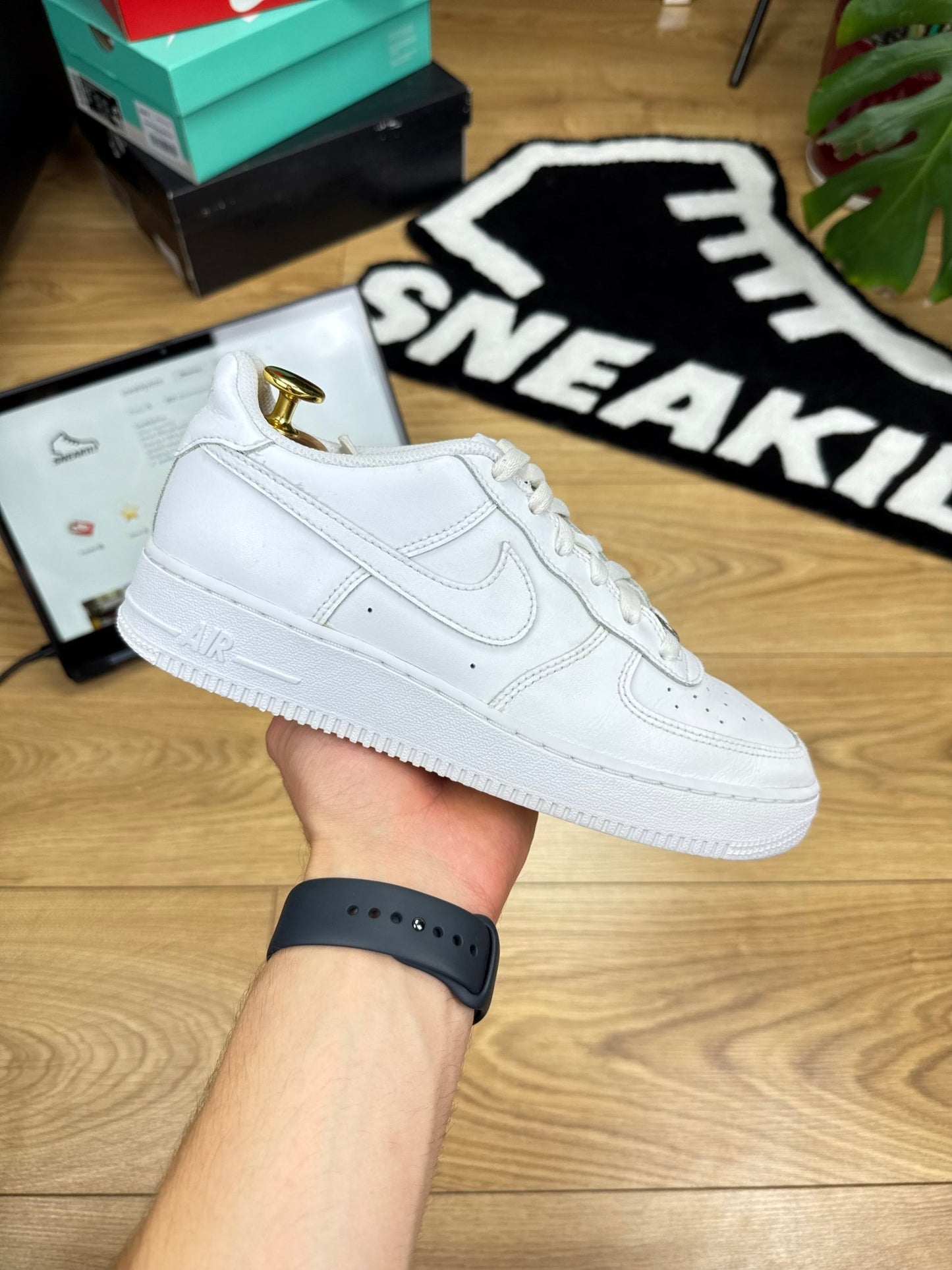 Nike Air Force 1 Low (38.5)