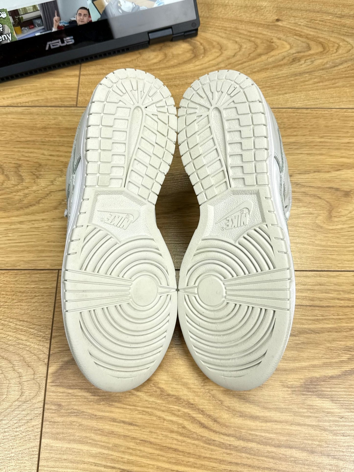 Nike Dunk Low (38.5)