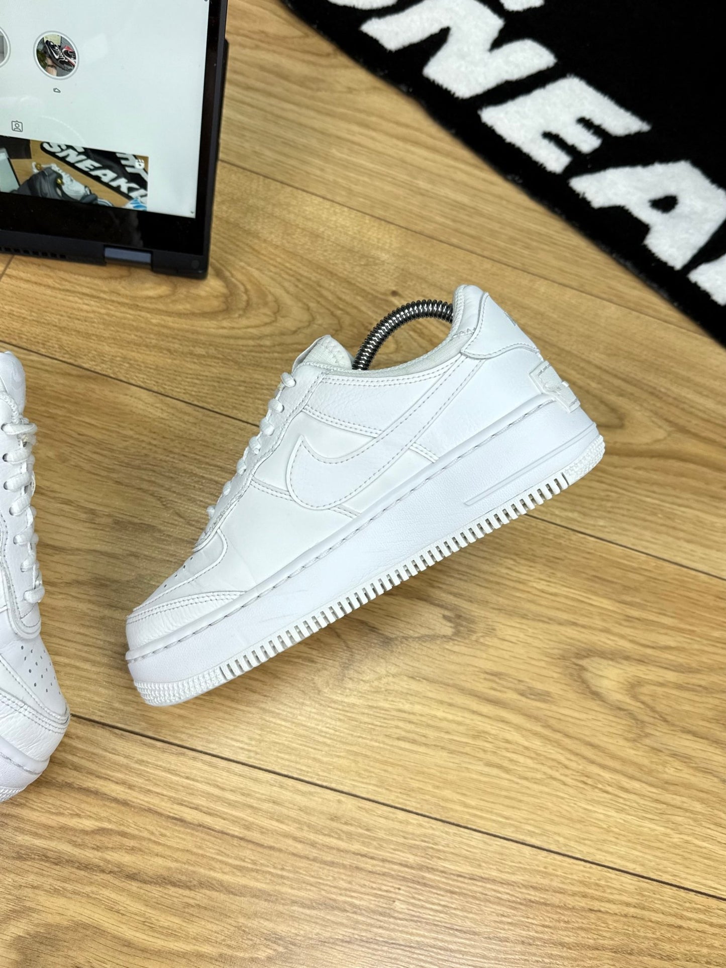 Nike Air Force 1 Low (37.5)
