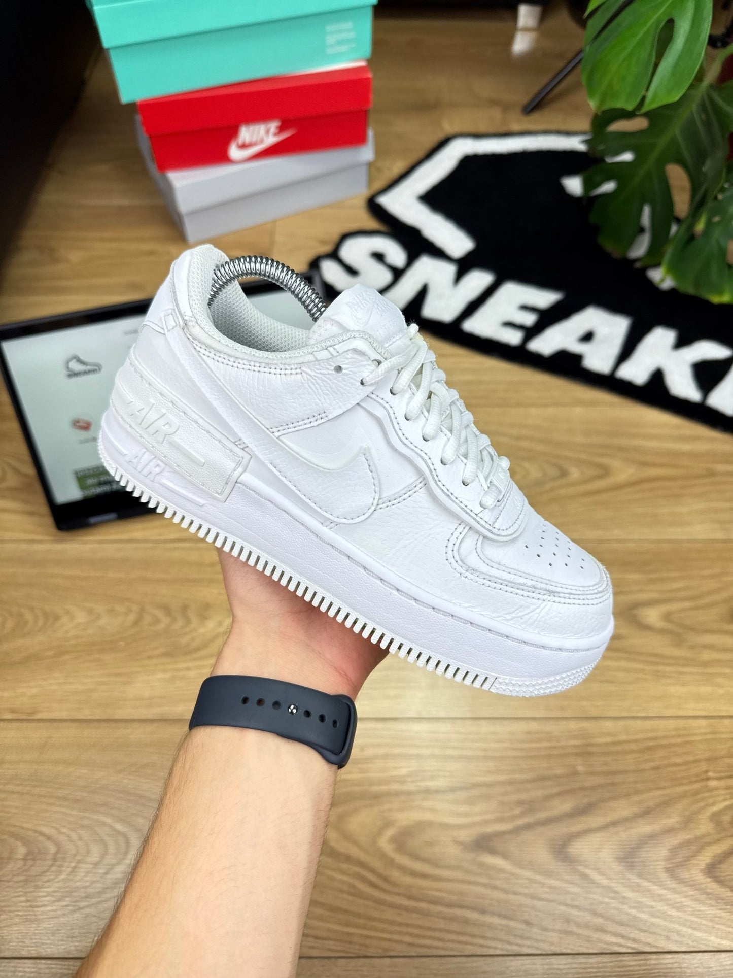 Nike Air Force 1 Low (37.5)
