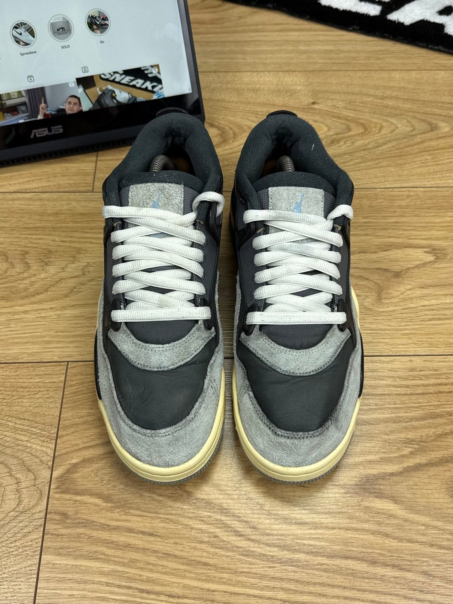 Jordan Air Jordan 4 RM Iron Grey — buty sportowe męskie w bardzo dobrym stanie rozmiar 44, wewnętrzny panel lewego buta