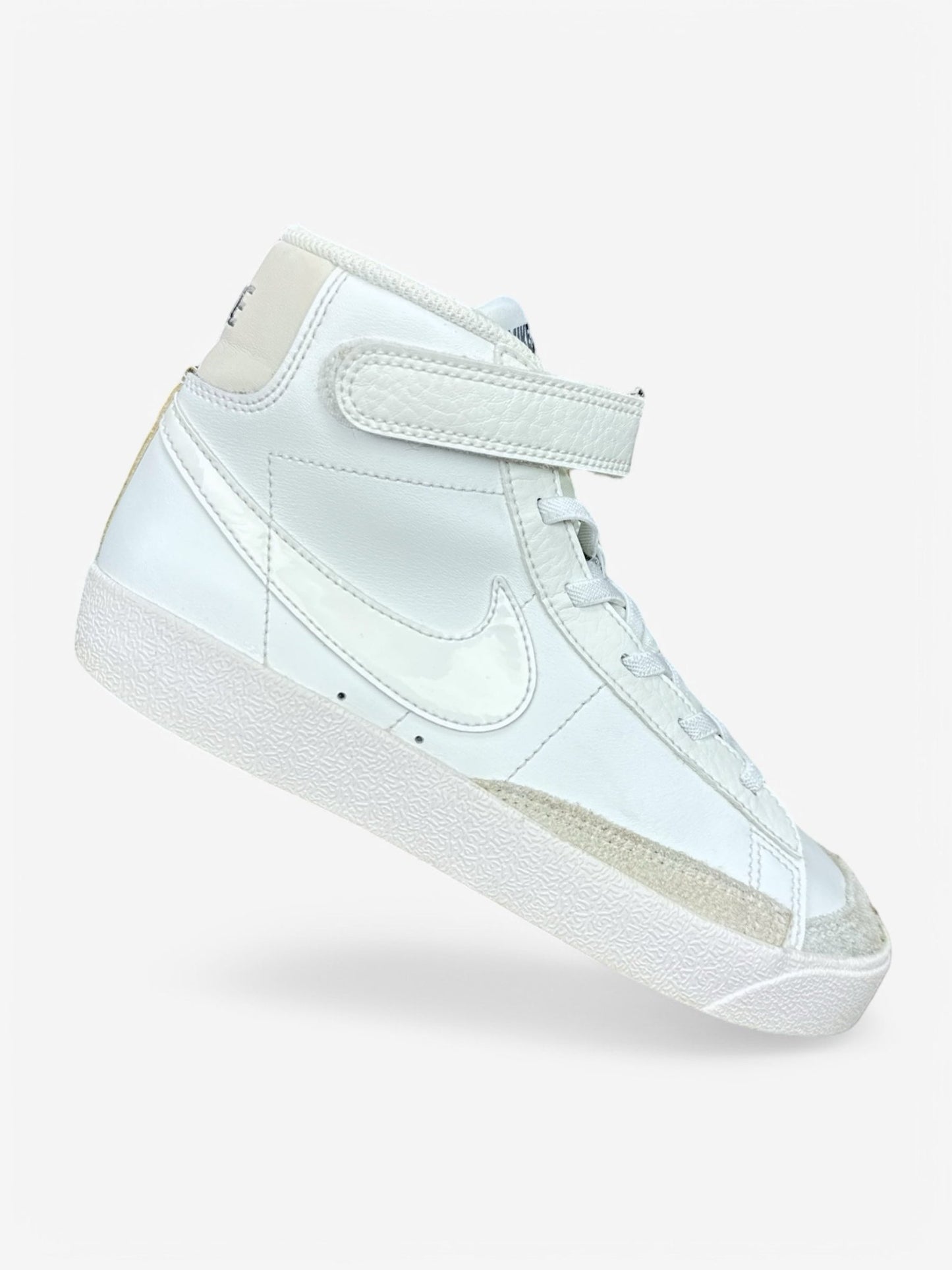 Nike Blazer Mid 77 (35)