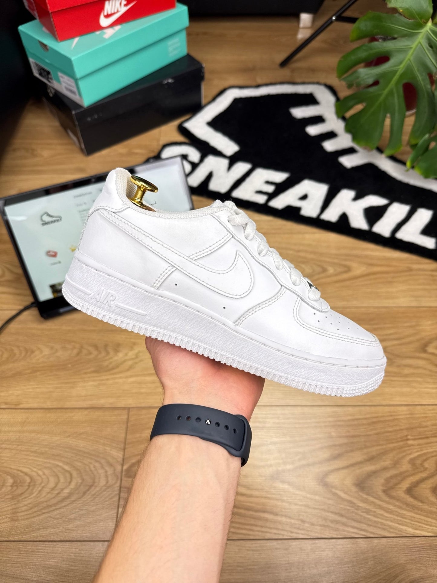Nike Air Force 1 Low (38.5)