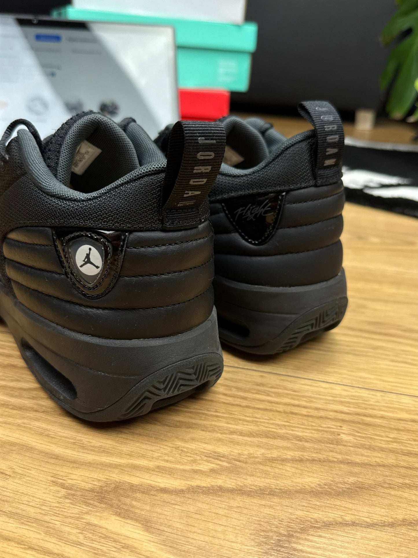 Nike Air Jordan Max Aura 6 (42.5)