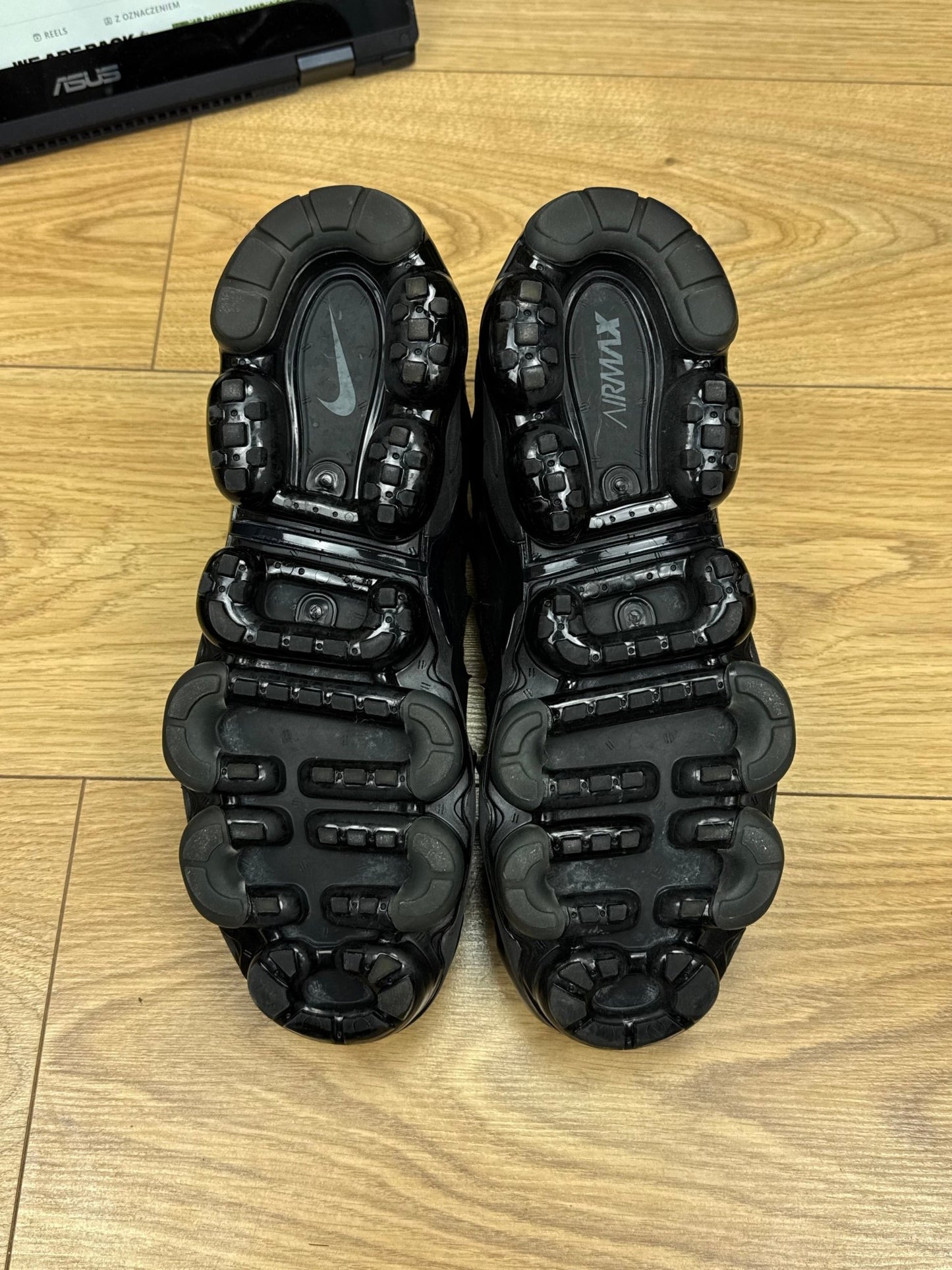 Nike Air Vapormax Plus (42.5)