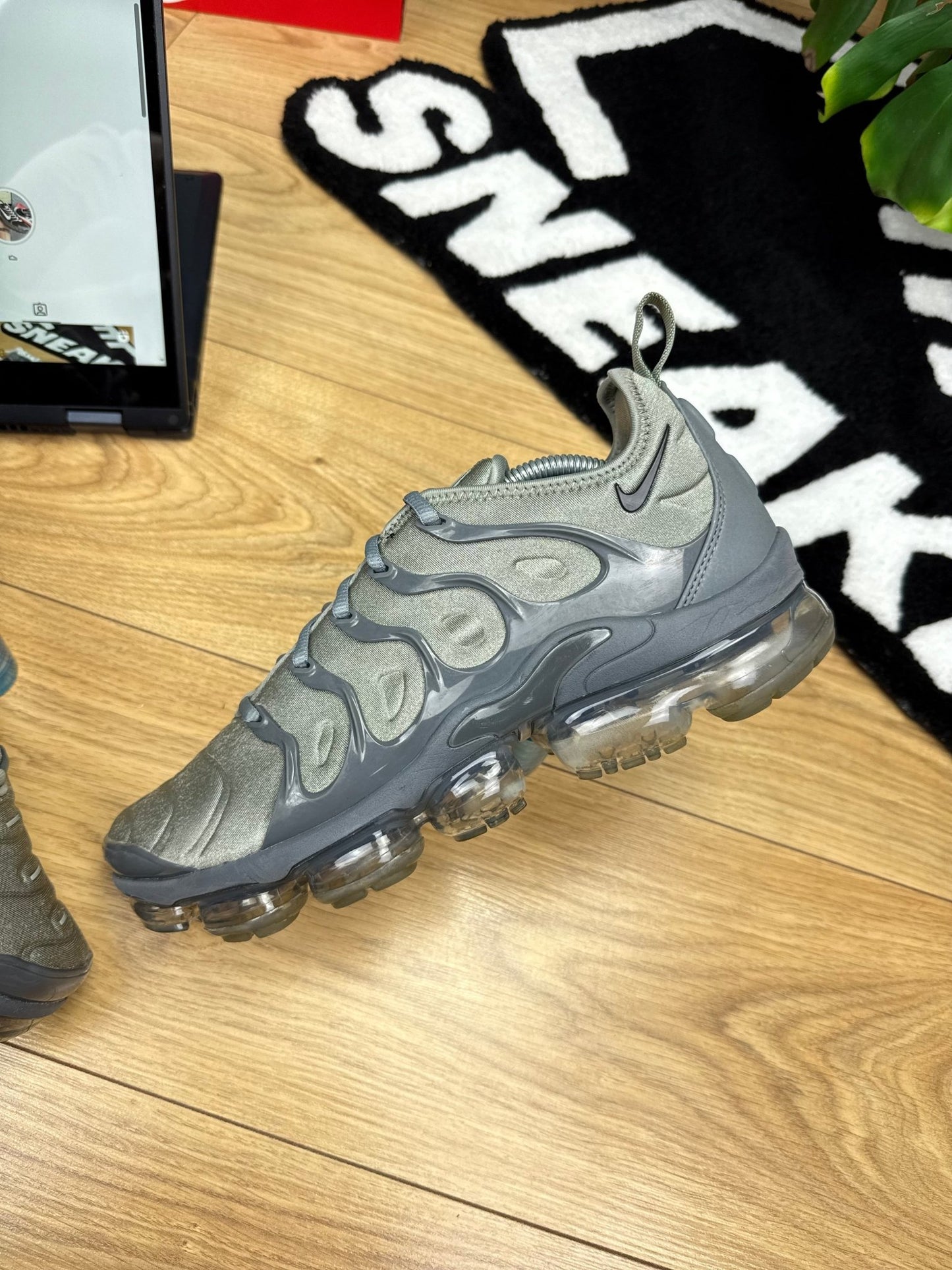 Nike Air Vapormax Plus (45)