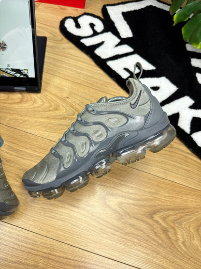 Nike Air Vapormax Plus (45)