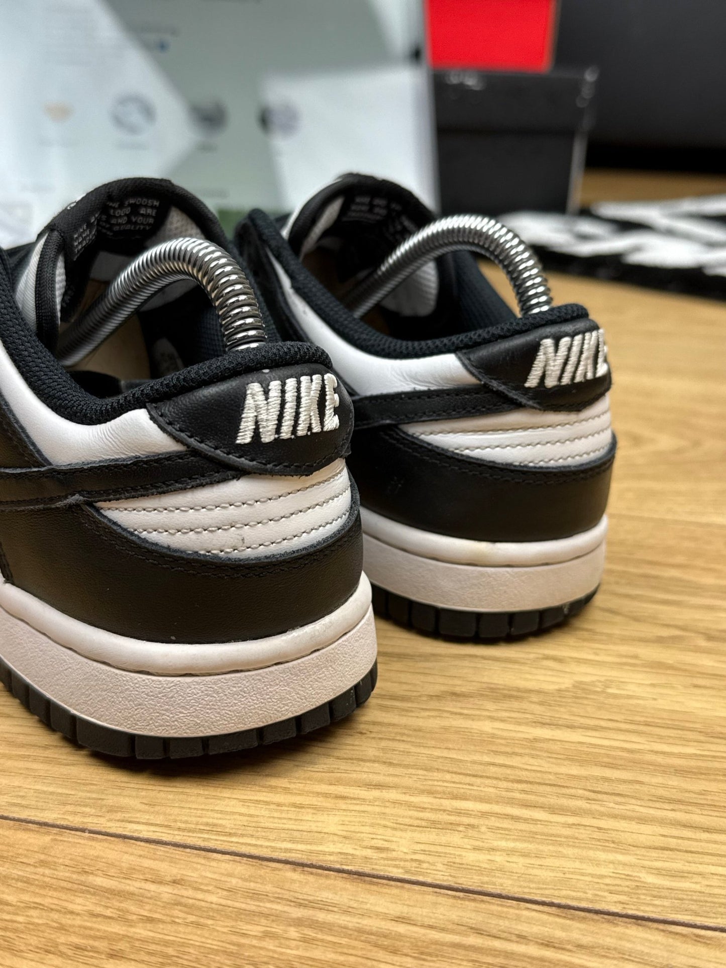 Nike Dunk Low Panda (38)