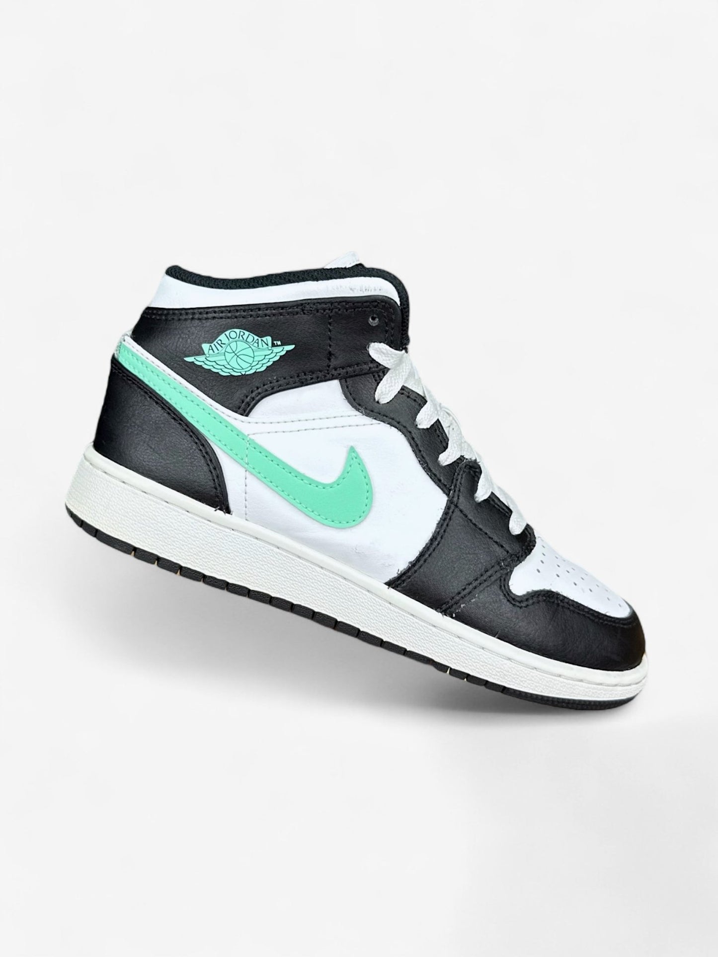 Nike Air Jordan 1 Low (37.5)