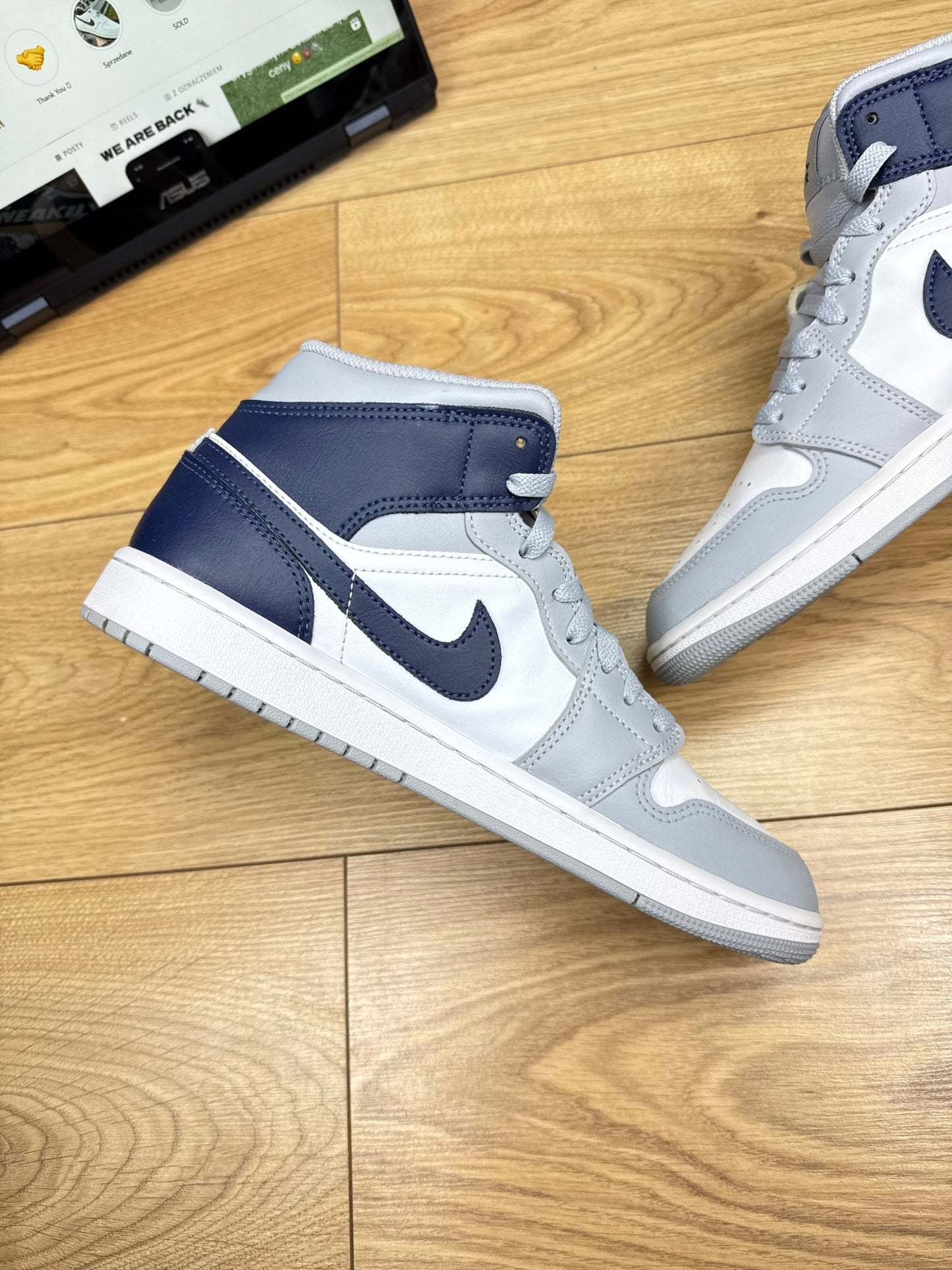 Nike Air Jordan 1 Mid (43)