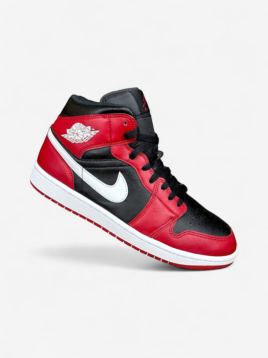 Nike Air Jordan 1 Mid (44)
