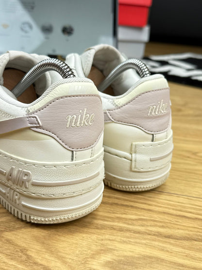 Nike Air Force 1 Low (38.5)