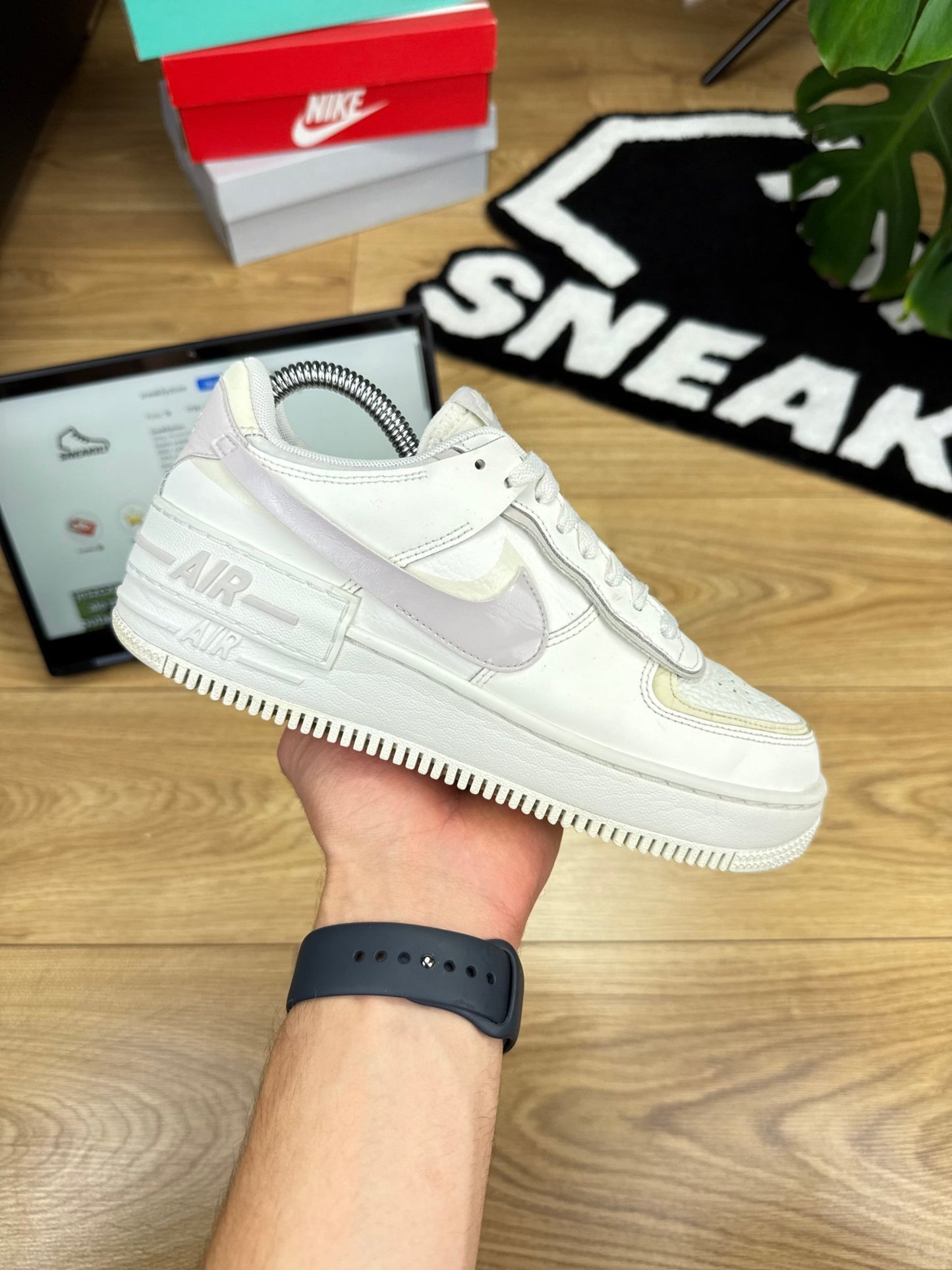 Nike Air Force 1 Low (38.5)