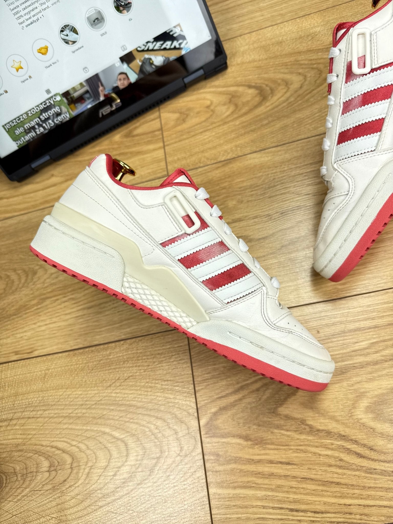 adidas Forum Low Chalk White Crew Red at a great price sneakilystore adidas Forum Low Chalk White Crew Red at a great price sneakilystore