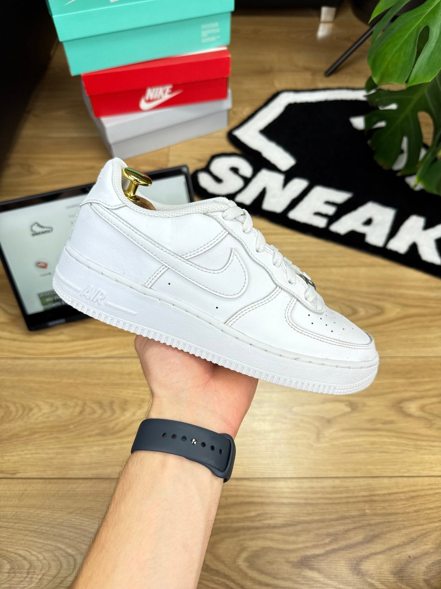 Nike Air Force 1 Low (38.5)