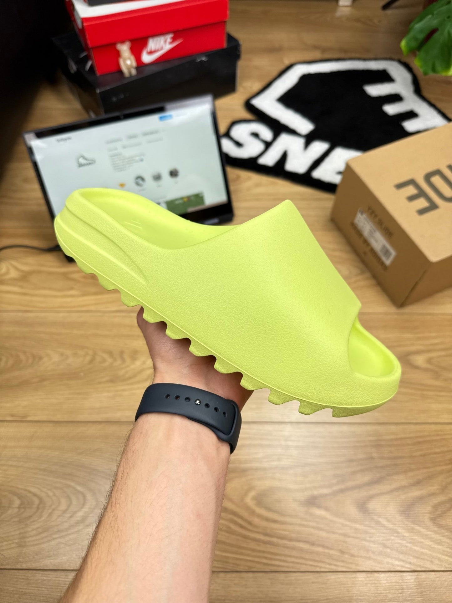 Adidas Yeezy Slides 2022/23 (43)