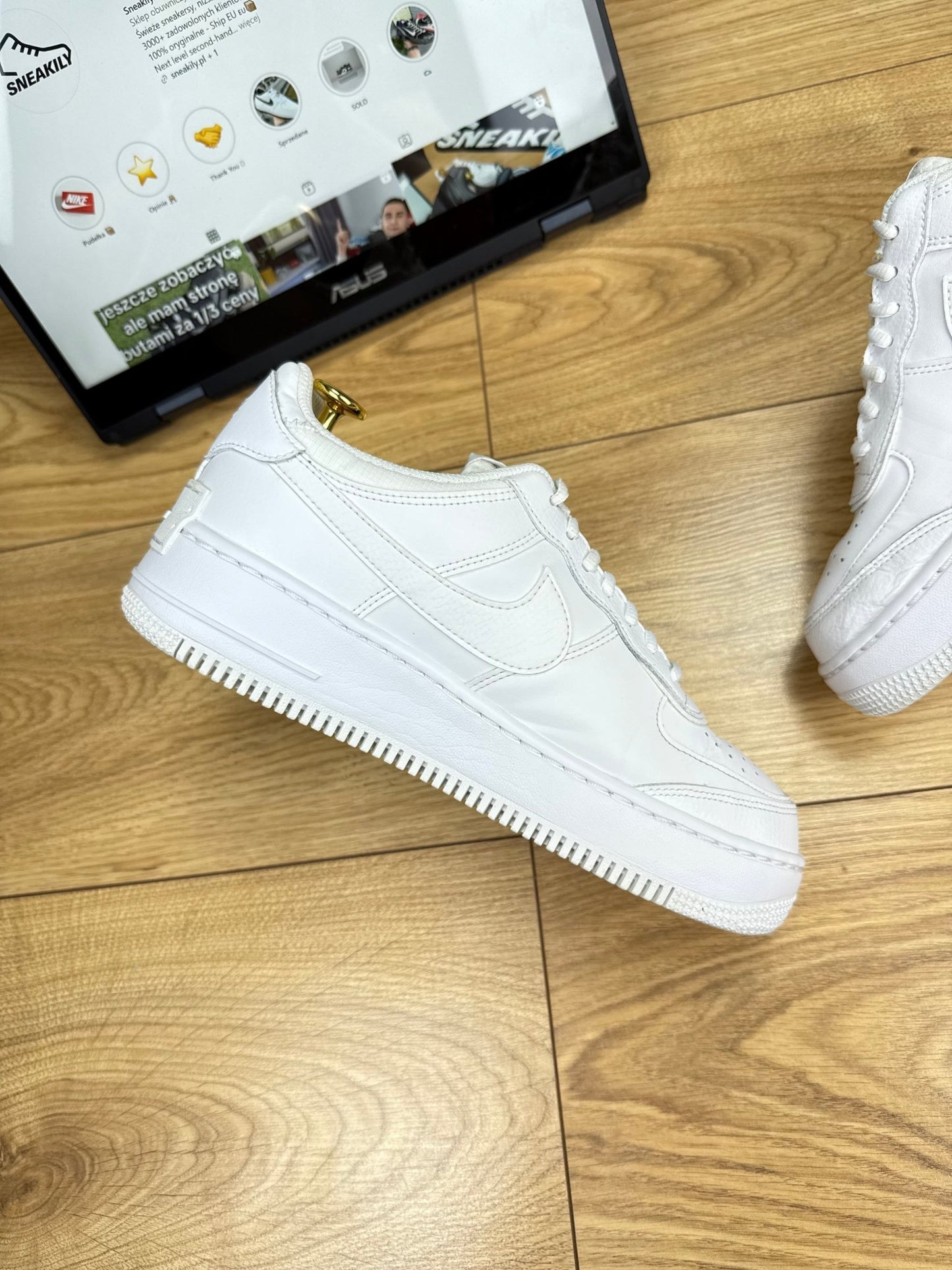 Nike Air Force 1 Low (40)
