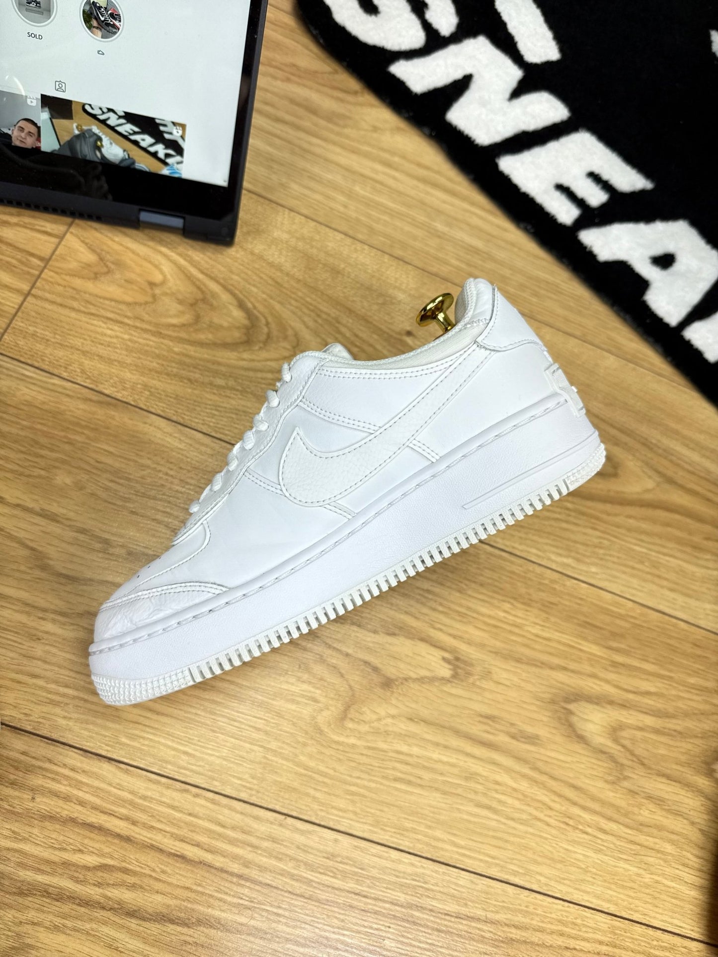 Nike Air Force 1 Low (40)