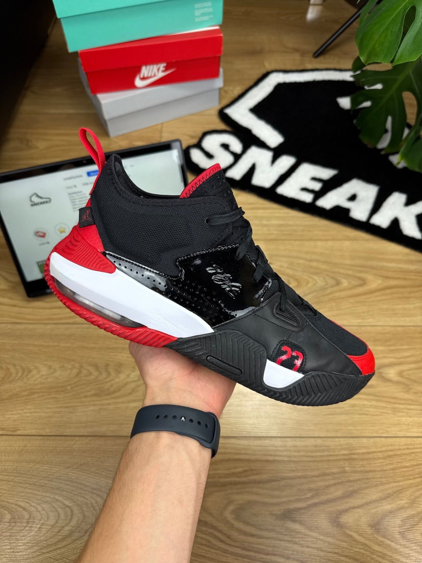 Nike Air Jordan Stay Loyal 2 (45.5)