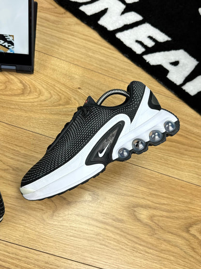 Nike Air Max DN (38)