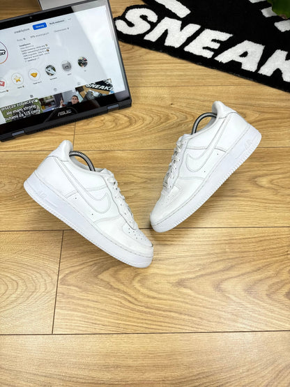 Nike Air Force 1 Low (38.5)