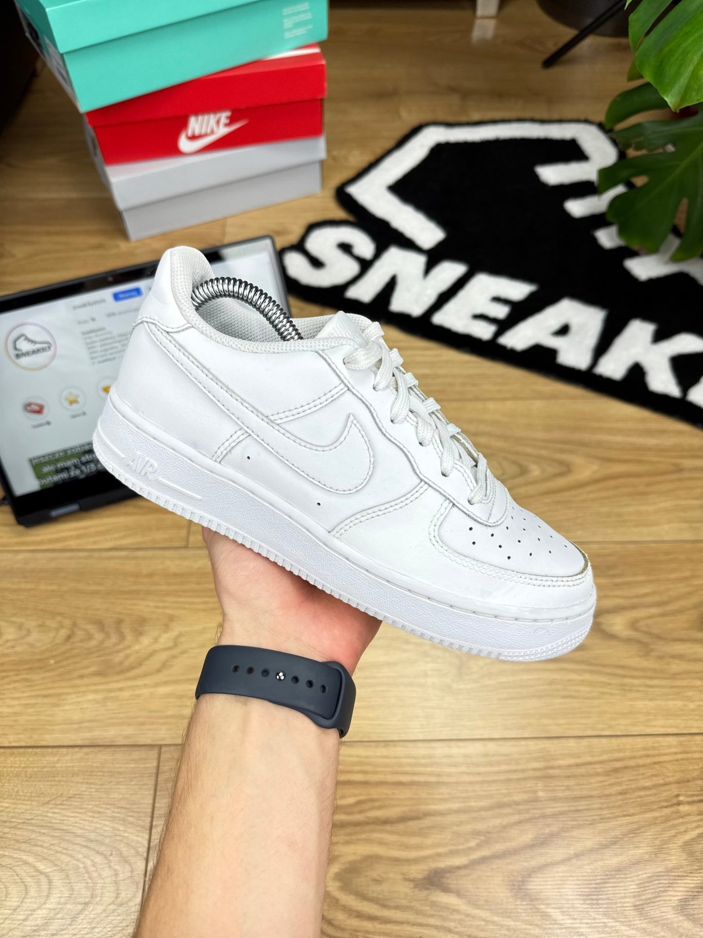 Nike Air Force 1 Low (38.5)