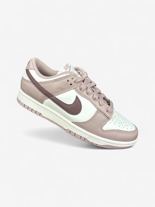 Nike Dunk Low (40)