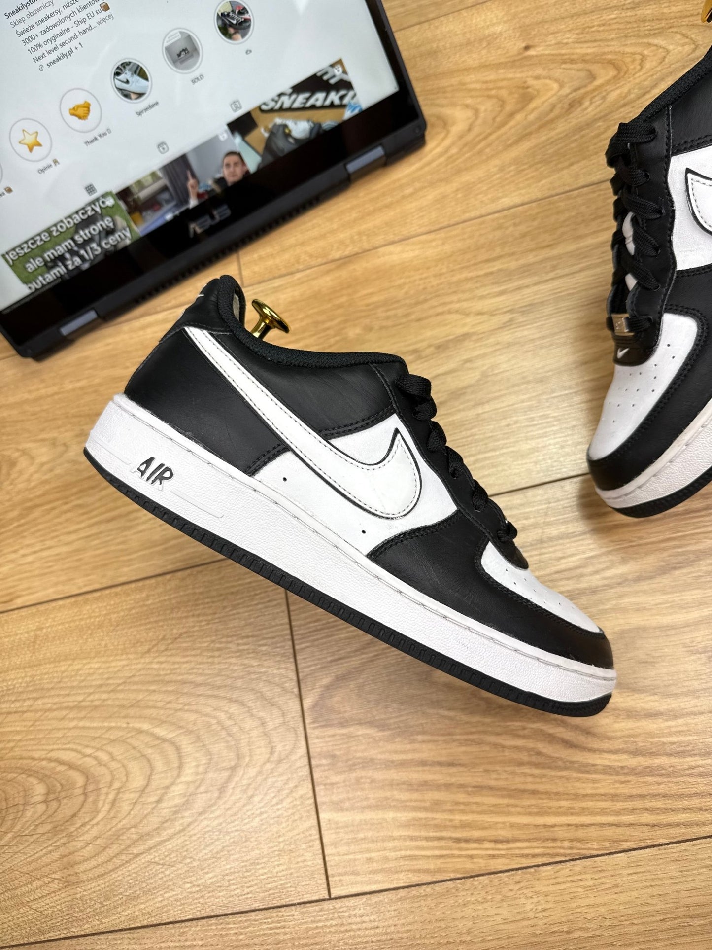 Nike Air Force 1 Low (40)