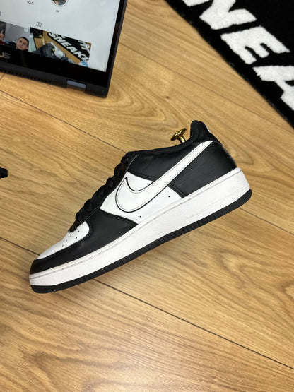 Nike Air Force 1 Low (40)