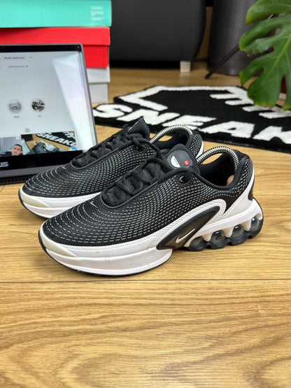 Nike Air Max DN (39)