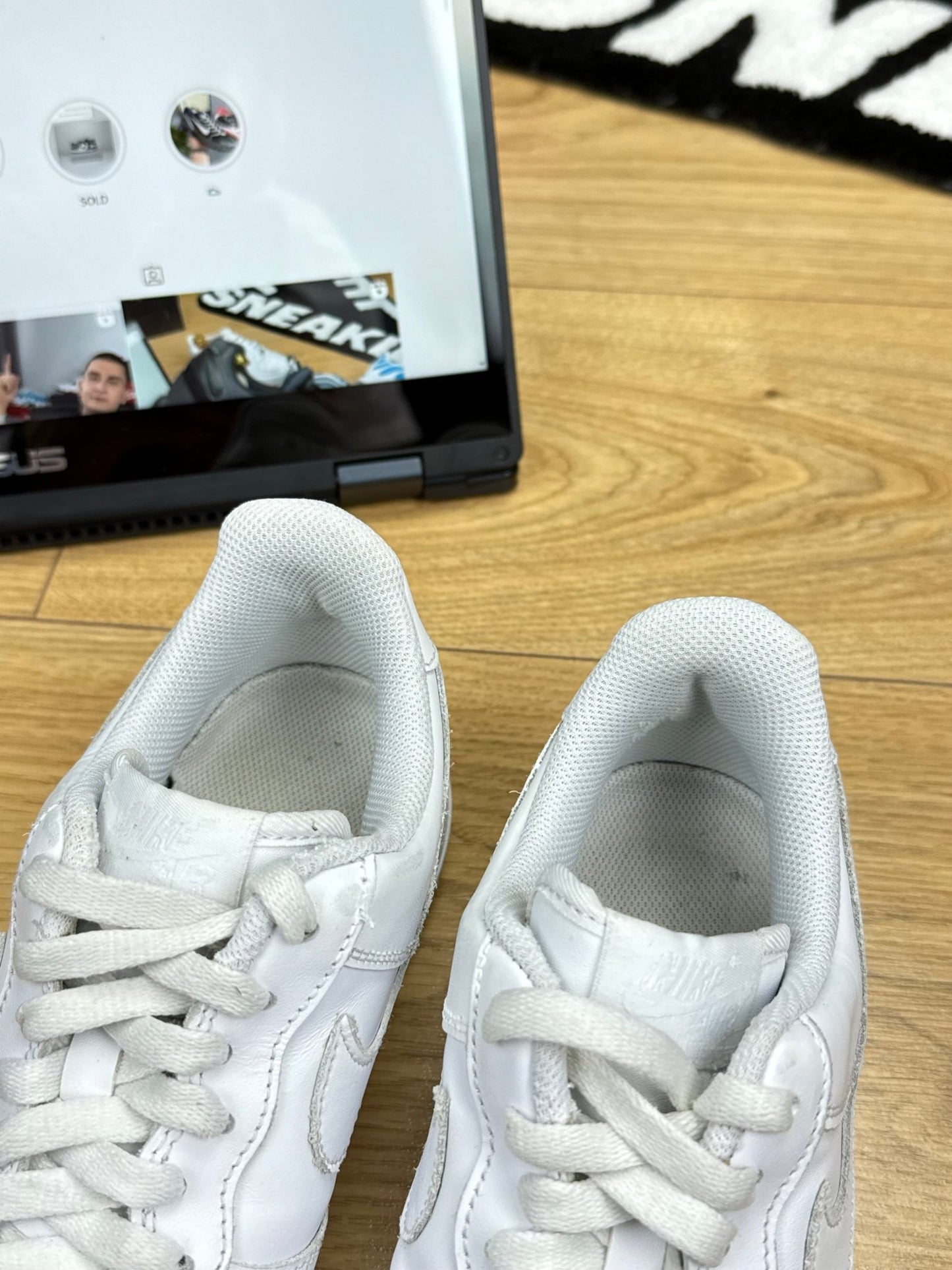 Nike Air Force 1 Low (40)