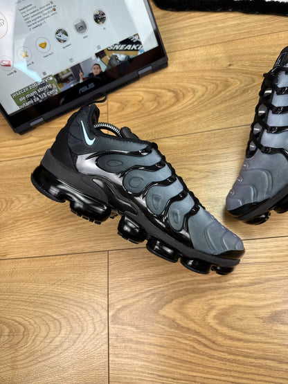Nike Air Vapormax Plus (44)