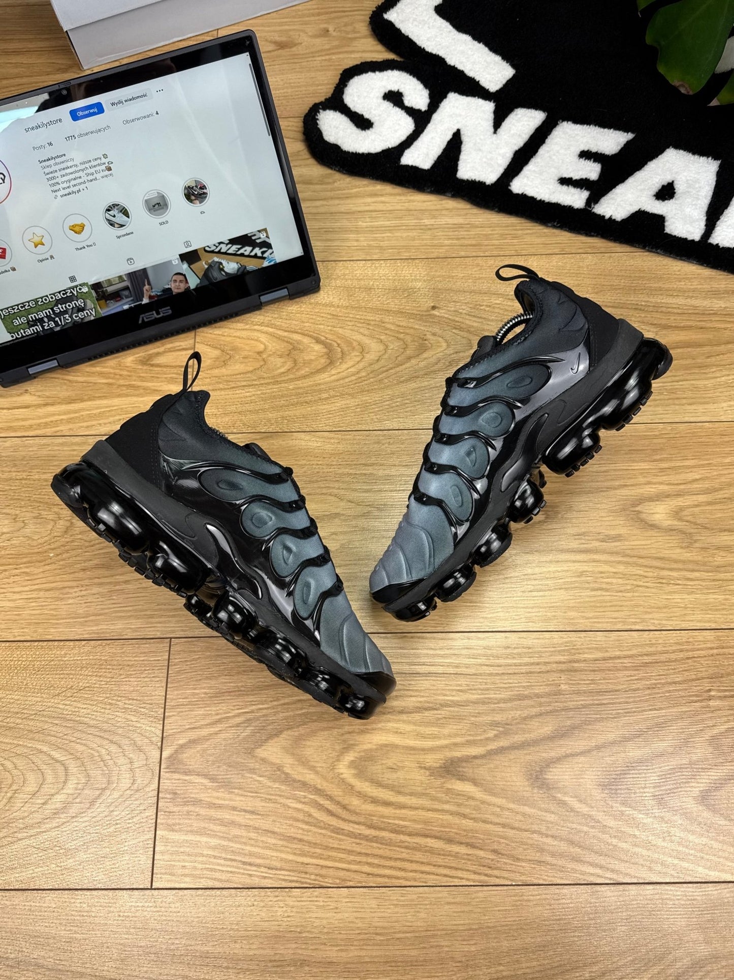 Nike Air Vapormax Plus (44)