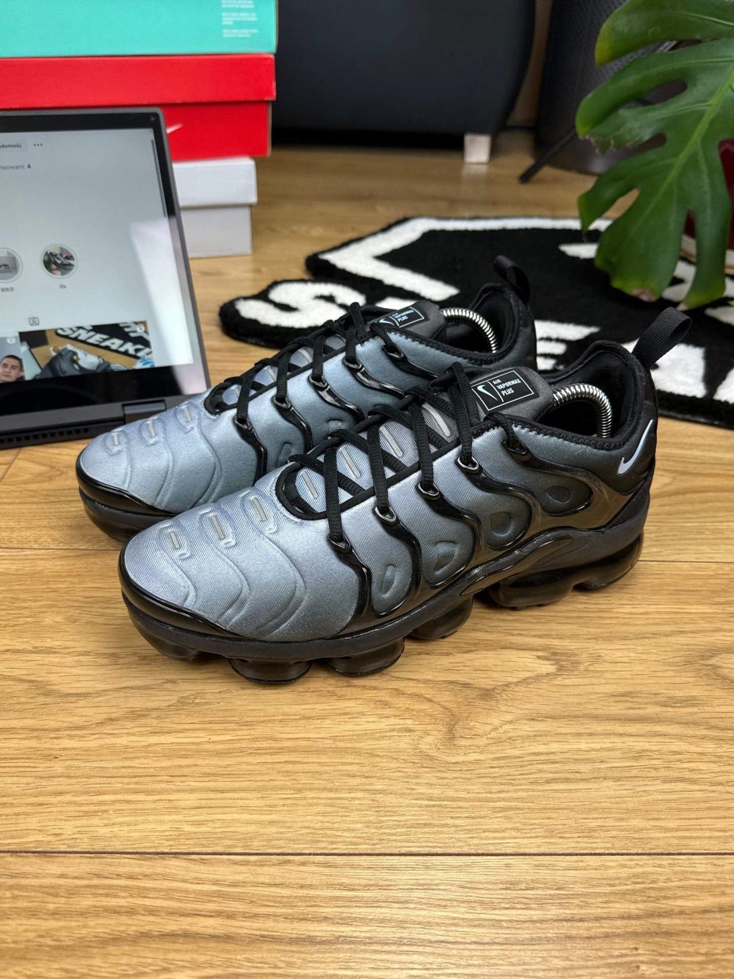 Nike Air Vapormax Plus (44)