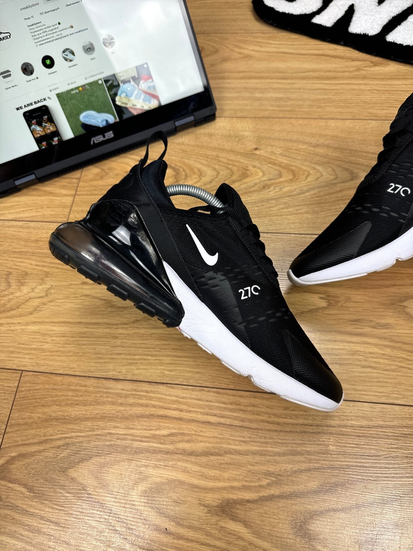 Nike Air Max 270 (42.5)
