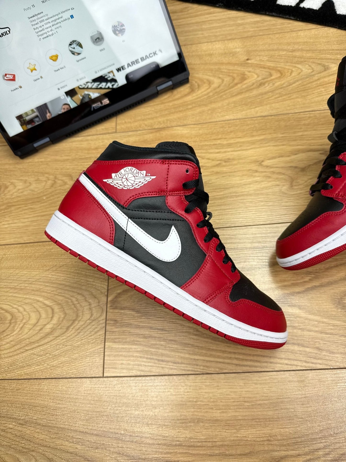 Nike Air Jordan 1 Mid (44)
