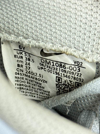 Nike Air Force 1 Low (38.5)