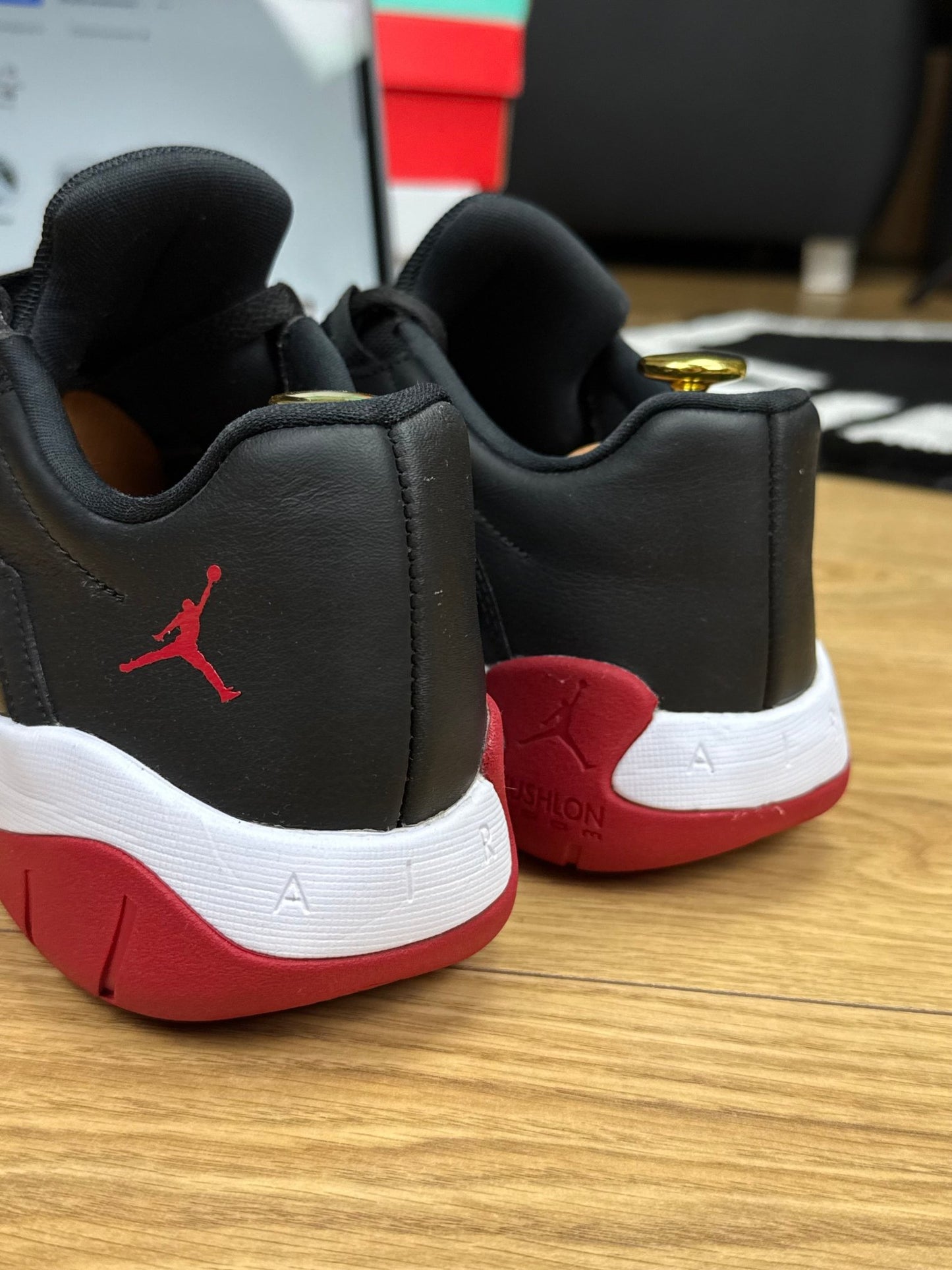 Nike Air Jordan 11 CMFT Low (41)