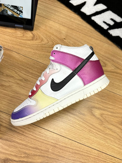 Nike Dunk High (40)