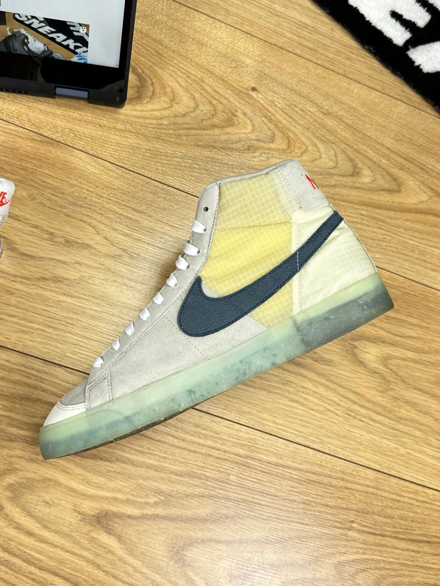 Nike Blazer Mid (43)