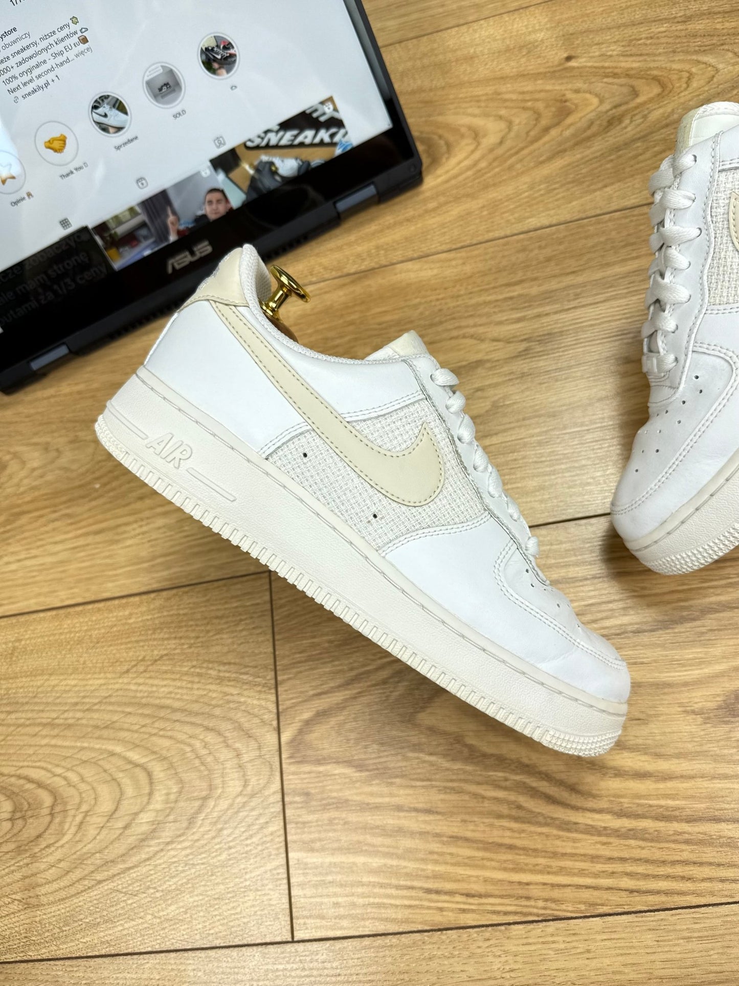 Nike Air Force 1 Low (40)