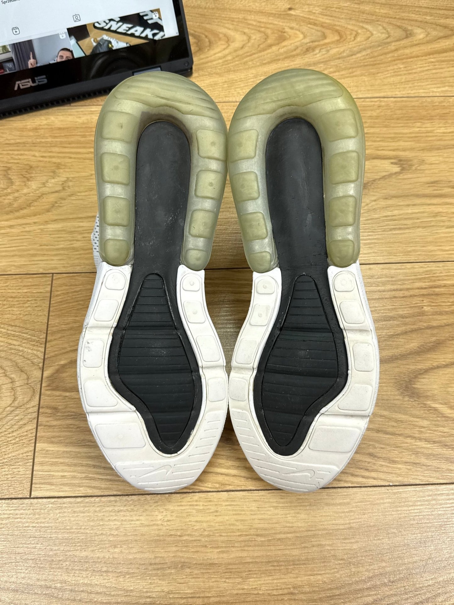 Nike Air Max 270 (44)
