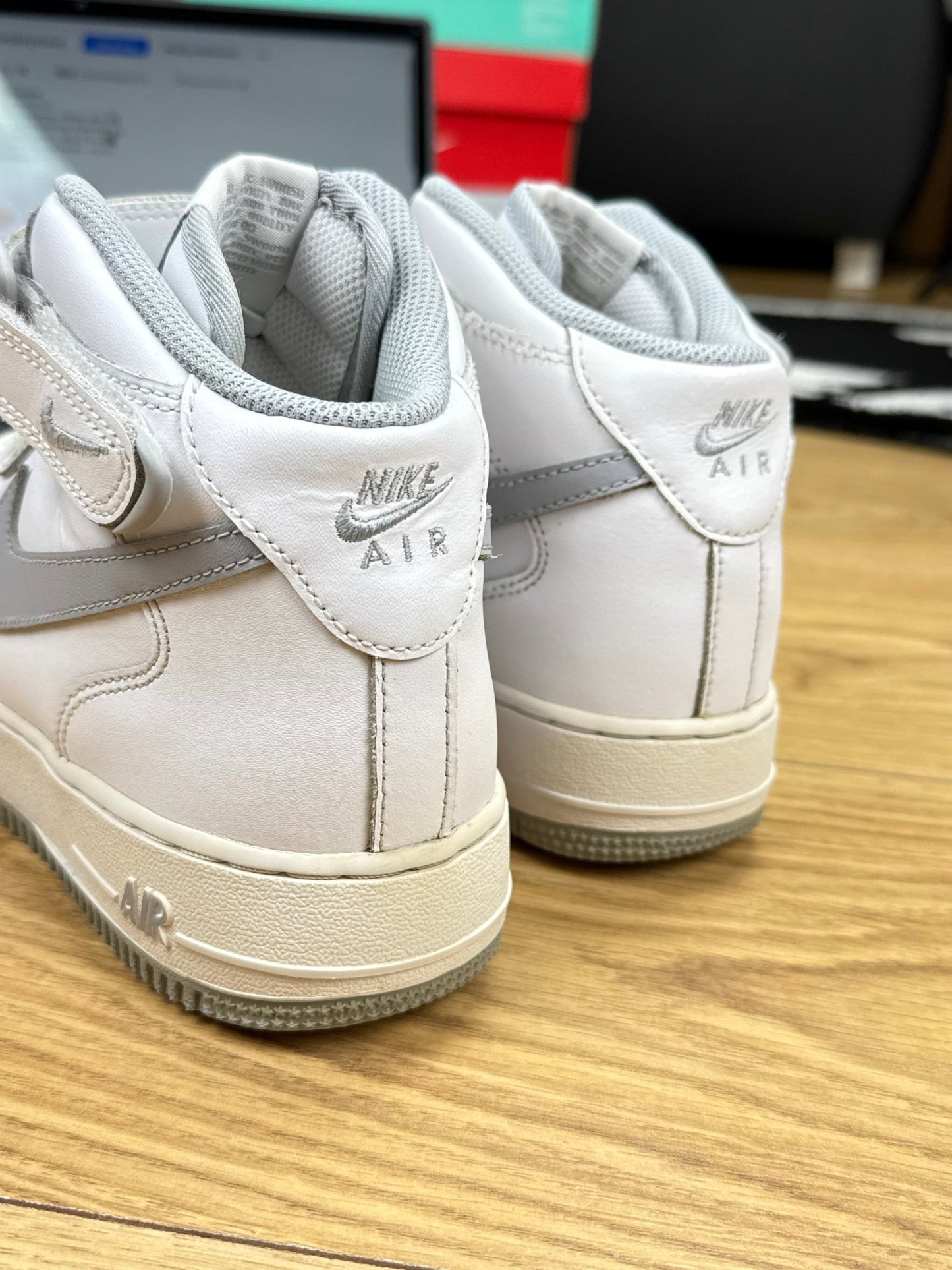 Nike Air Force 1 Mid (40)