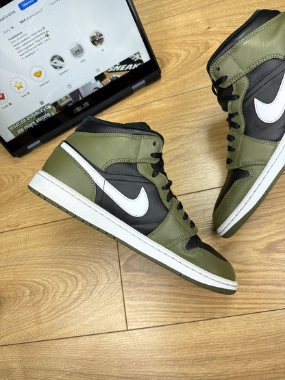 Nike Air Jordan 1 Mid (45)