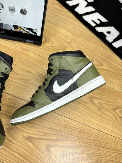 Nike Air Jordan 1 Mid (45)