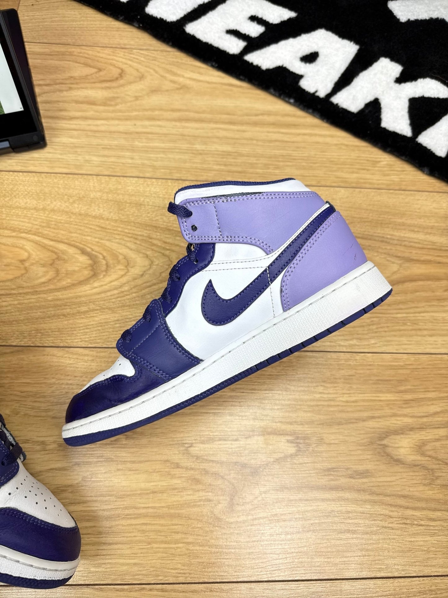 Nike Air Jordan 1 Mid (40)