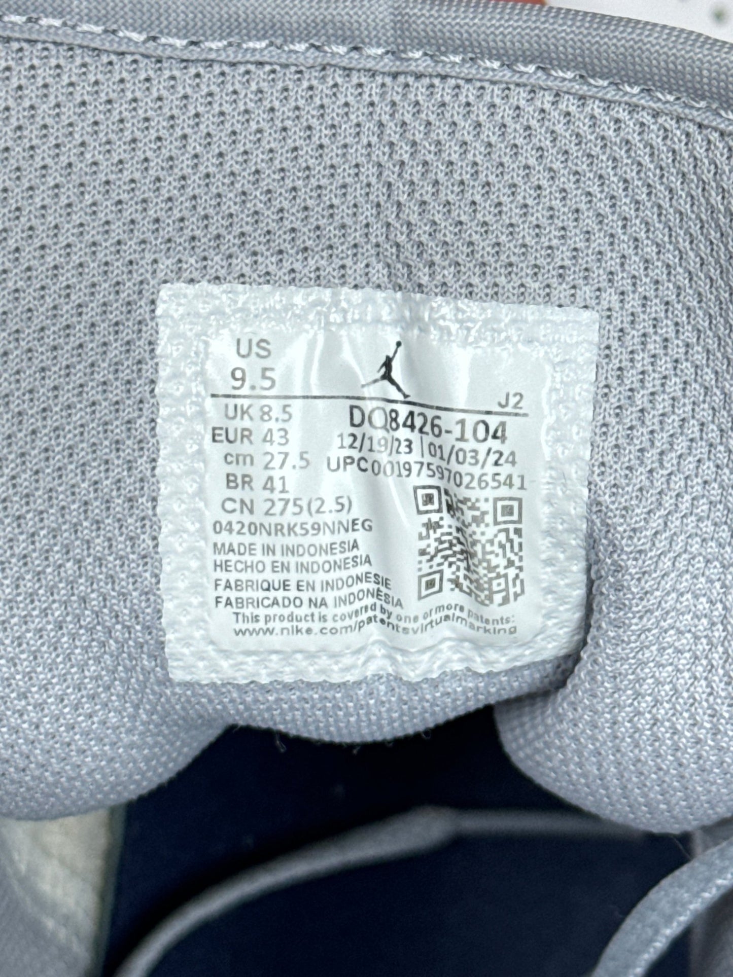 Nike Air Jordan 1 Mid (43)